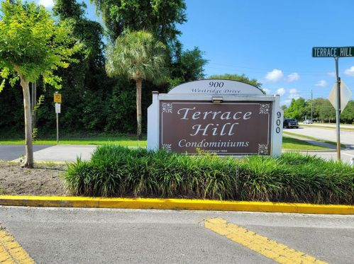 980 Westridge Dr, De Bary, FL 32713-2109