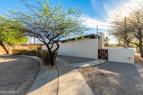 7115 Flamenco Dr, Tucson, AZ 85710-1303
