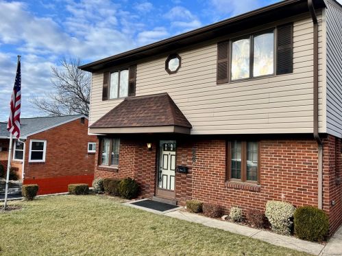 1305 Beverly Rd, Mckeesport, PA 15133-3607