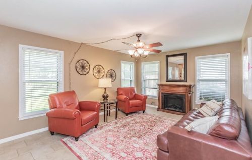 4504 Vance Rd, Fort Worth, TX 76180-8160