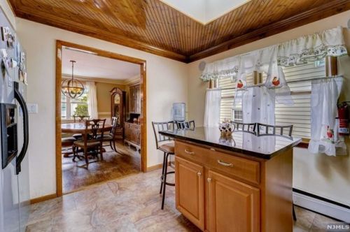 109 Lafayette Ave, Dumont NJ  07628-2107 exterior