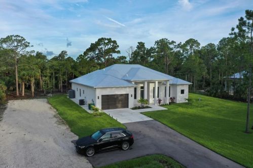 543 9th St, Naples FL  34117-6646 exterior