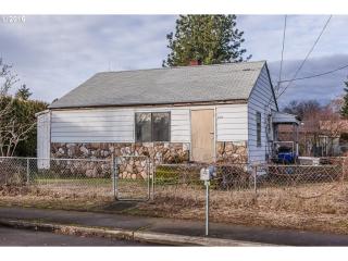 6337 Tenino St, Portland, OR 97206-9643