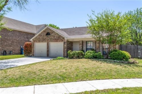 1513 Superior Pl, Lewisville, TX 75028-2113
