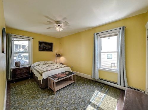 188 Furnace Brk Pkwy, Quincy MA  02169-2274 exterior