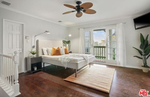 3531 Coldwater Canyon Ave, North Hollywood CA  91604-4060 exterior