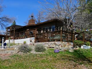 42909 Country Club Dr, Oakhurst, CA 93644-9377