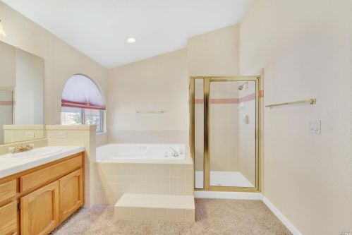 272 Sparrow St, Vacaville CA  95687-7225 exterior