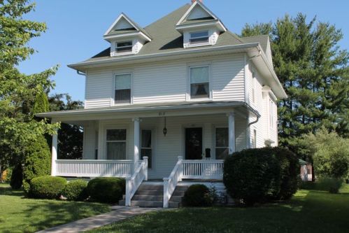 813 Oak St, Yockey, IN 47446-1063