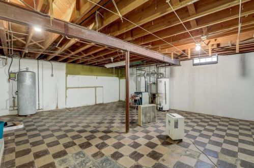 11315 Glenbrook Ln, Thiensville WI  53092-3113 exterior