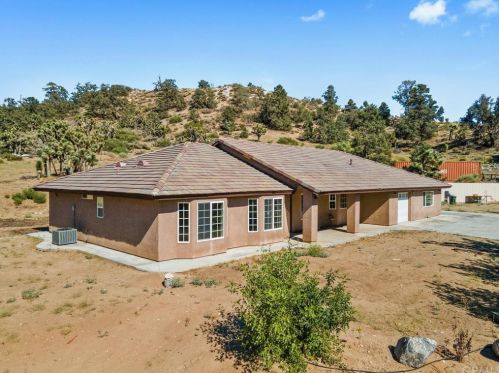 2676 Mustang Ln, Wrightwood CA  92397 exterior