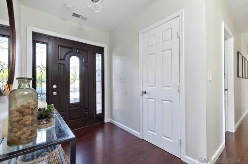 1448 3rd St, San Diego, CA 92118-1904