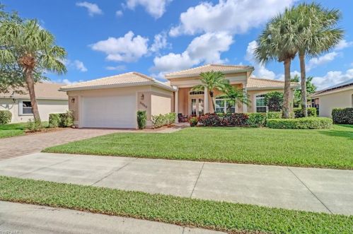3960 Ruxton Rd, Naples, FL 34116-7321