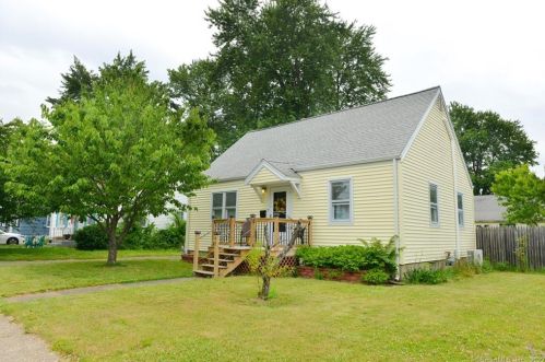 47 Bayberry Dr, Bristol, CT 06010-7604