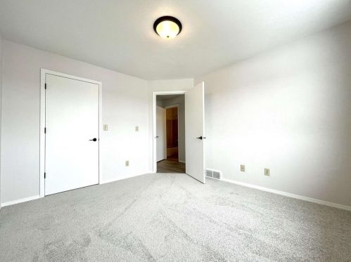 1751 Eldorado Dr, Green Bay WI  54302-5509 exterior