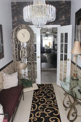 2017 Remington Dr, Pittsburgh PA  15221-1511 exterior