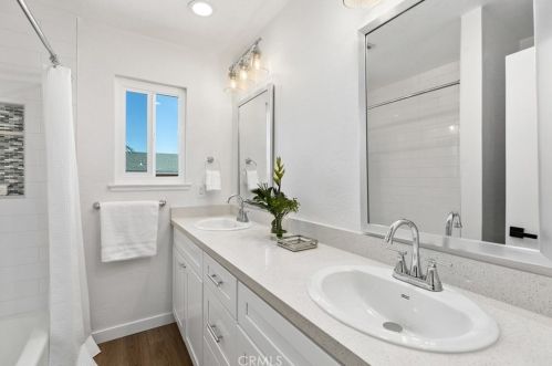 4015 Palmyra Ave, Orange CA  92869-3925 exterior