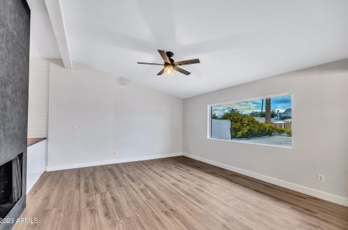 7142 12 St, Phoenix AZ 85022-3801 exterior