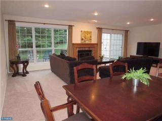 7 Aldgate Ct, Princeton NJ  08540-7014 exterior