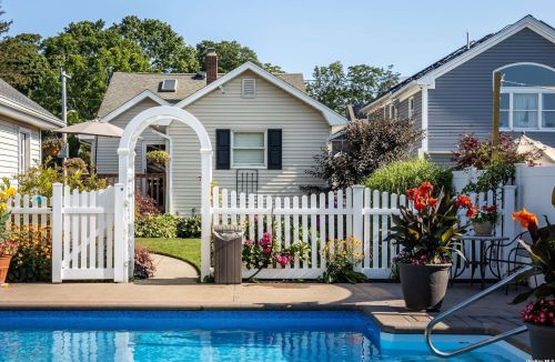 30 Swezey St, Canaan Lake NY  11772-4126 exterior