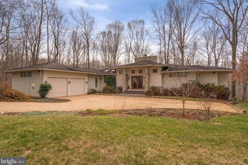11350 Occoquan Oaks Ln, Woodbridge, VA 22192-6051
