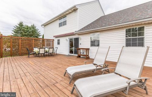 107 Wilson Dr, Collegeville PA  19473-2341 exterior