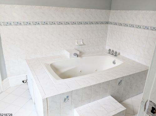 33 Wilcox Ave, East Orange NJ  07018-3320 exterior