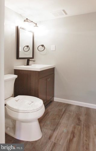 1396 Harris Rd, Dresher PA  19025-1104 exterior