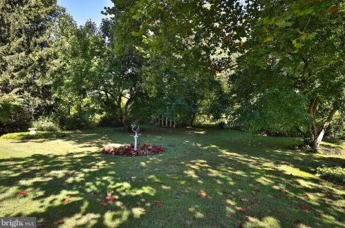 2415 Ball Rd, Willow Grove PA  19090-1509 exterior