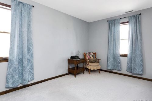 16 Vollmer Ave, Norwalk CT  06851-4132 exterior