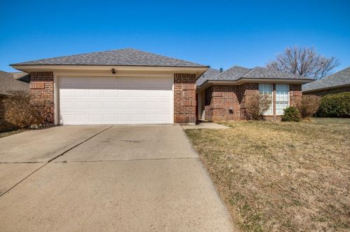 6705 Wayfarer Trl, Fort Worth TX  76137-1662 exterior