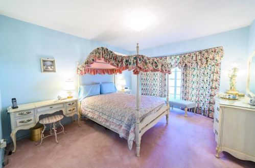 5165 Del Roy Dr, Dallas TX  75230-2924 exterior