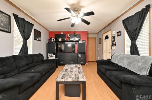 43 Bayshore Mobile Mnr, Hazlet NJ  07730-4129 exterior