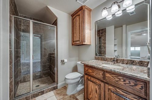 2221 Southern Oaks Dr, Cedar Hill TX 75104-6414 exterior