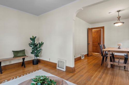 8134 Gridley Ave, Milwaukee WI 53213-3039 exterior