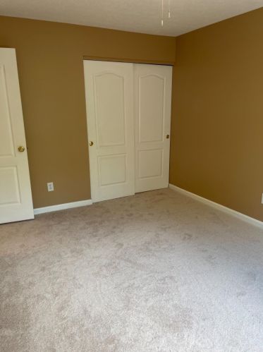 1207 Emery Ridge Dr, Stonelick, OH 45103-4040