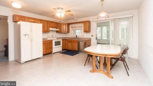 101 Duke Dr, Bear, DE 19701-4004