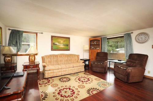 714 7th St, Green Bay, WI 54304-2758