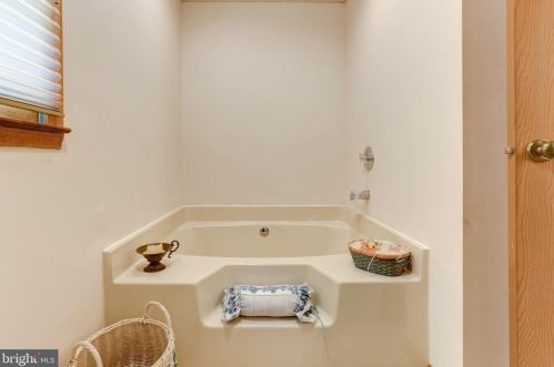 529 Windwood Coves Blvd, Mineral VA  23117-4855 exterior