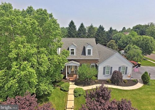 640 Shepard Dr, Lansdale, PA 19446-5678
