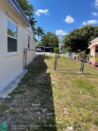 6505 20 Ct, Hollywood FL 33025-3966 exterior