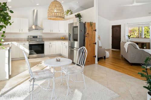 25 Spur Ct, Sedona, AZ 86351-8970