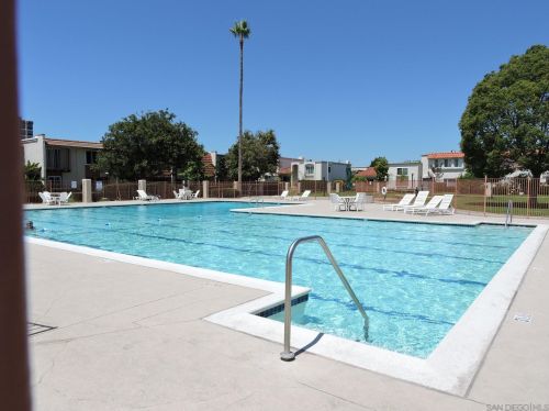 4168 Genesee Ave, San Diego CA  92111-2716 exterior