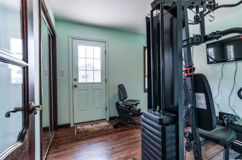 115 Annuskemunnica Rd, Babylon NY  11702-4424 exterior