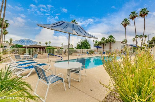 7724 Camelback Rd, Scottsdale AZ 85251-1801 exterior