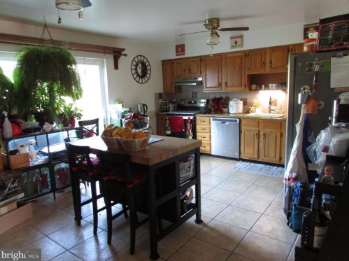 68 Pennypacker Dr, Collegeville, PA 19473-1048