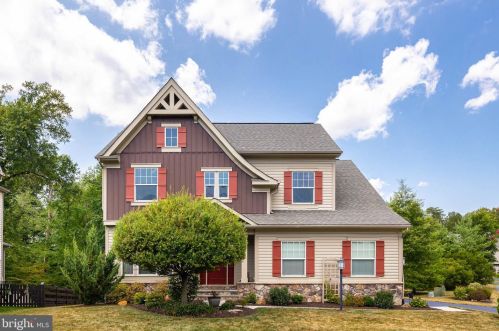 14417 Woodwill Ln, Gainesville, VA 20155-3894
