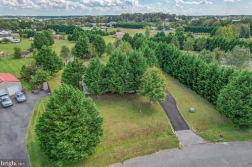 751 Fernwood Dr, Harrington DE  19952-6017 exterior