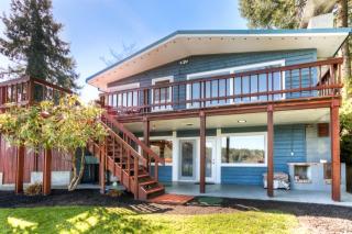 2710 Madrona Beach Rd, Olympia, WA 98502-8866