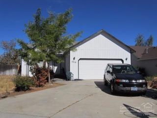 3319 Cruise Loop, Bend, OR 97701-8276